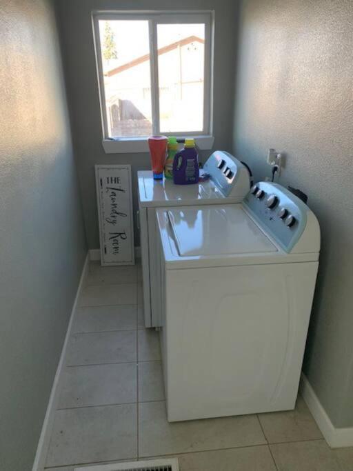 Stylish Basement Studio In Central El Paso - Very Spacious Экстерьер фото